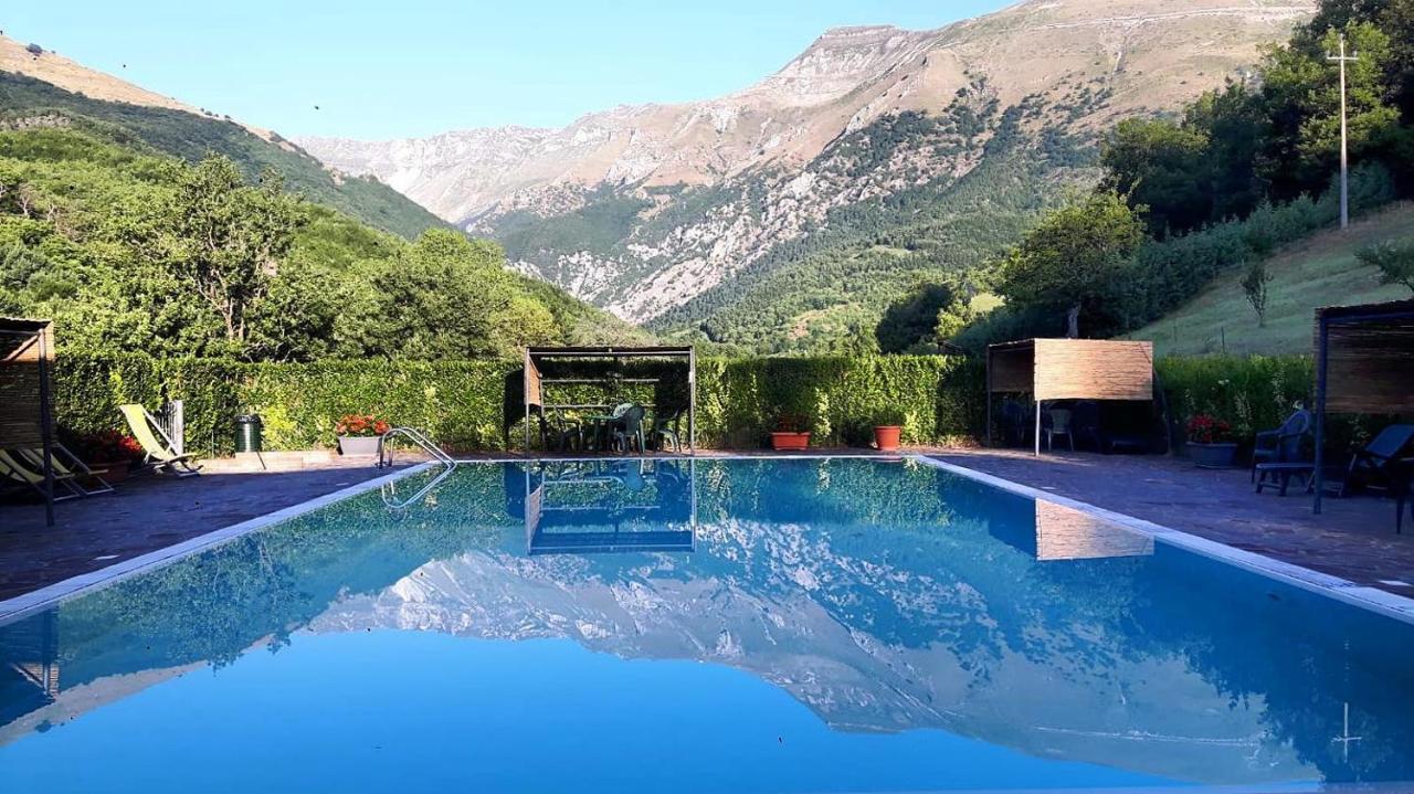 La Baita Di Pilato Montemonaco Kültér fotó