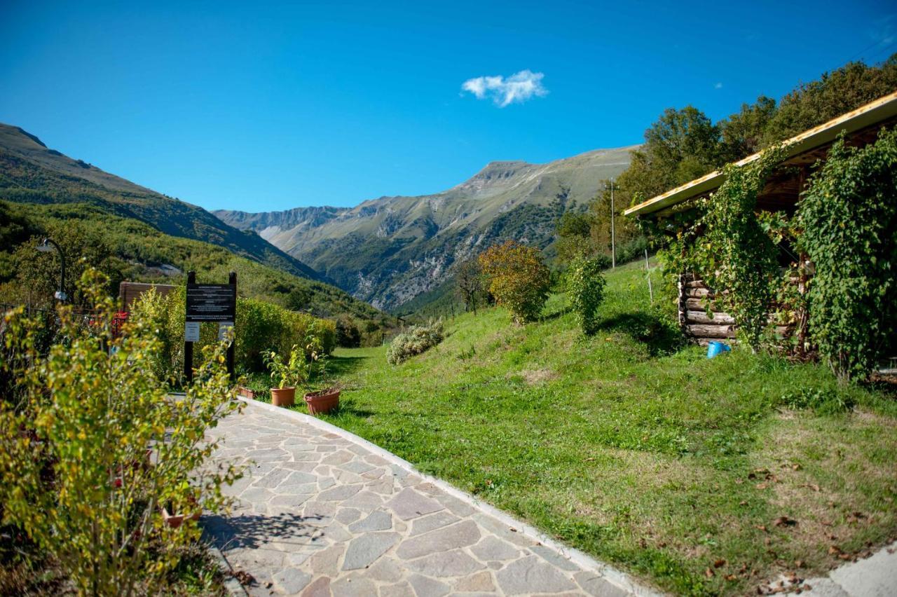 La Baita Di Pilato Montemonaco Kültér fotó